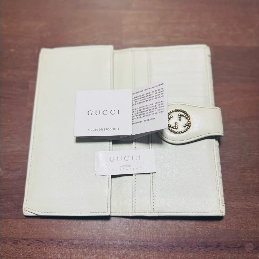 Gucci Wallet - Picture 3 of 10
